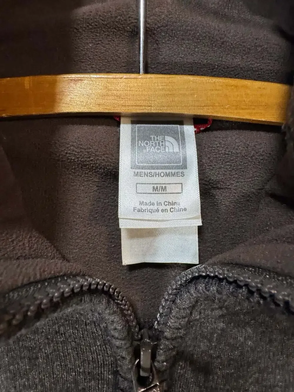 The North Face Men's Half-Zip sweater brown